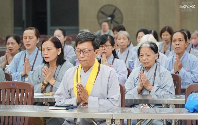 Khóa lễ niệm Phật mở đầu khóa tu Ngày an lạc